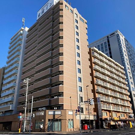 Toyoko Inn Hokkaido Sapporo-eki Nishi-guchi Hokudai Mae Eksteriør billede