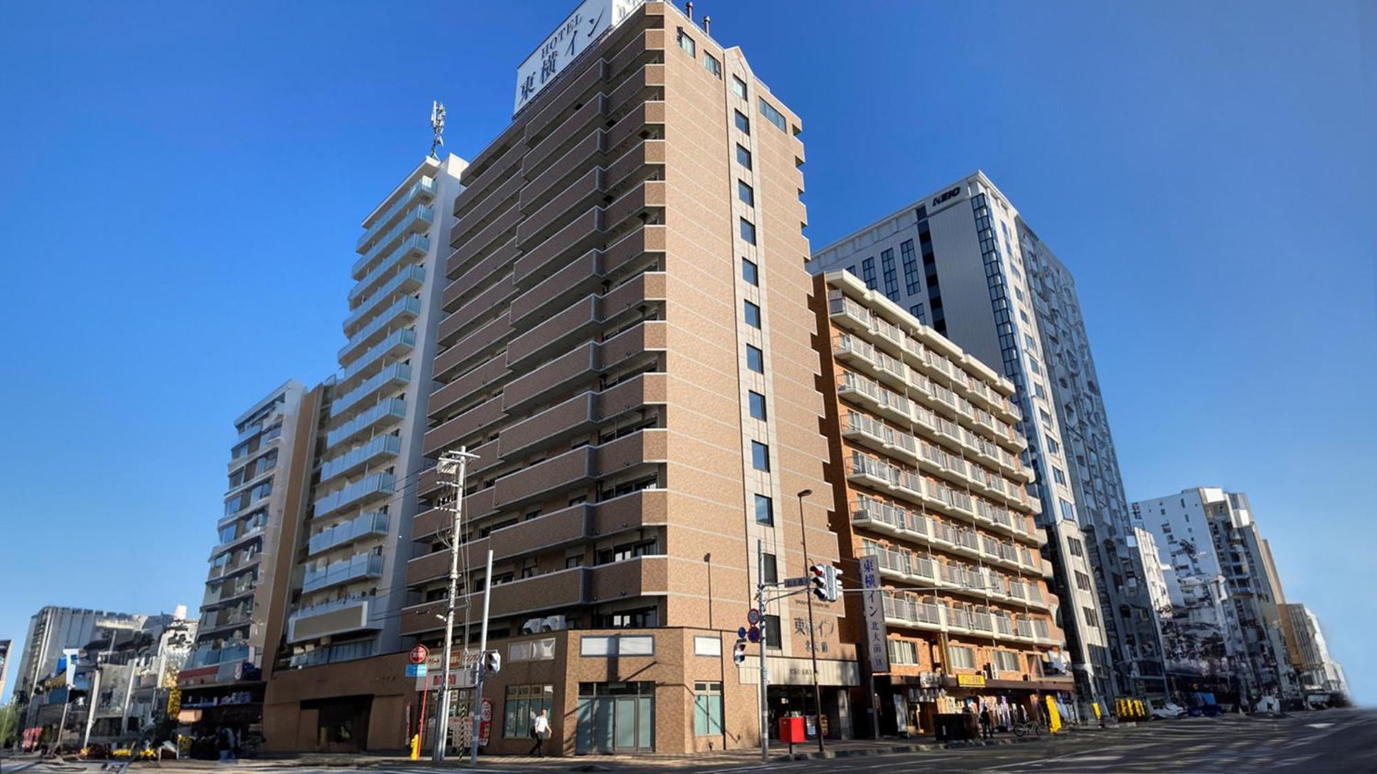 Toyoko Inn Hokkaido Sapporo-eki Nishi-guchi Hokudai Mae Eksteriør billede