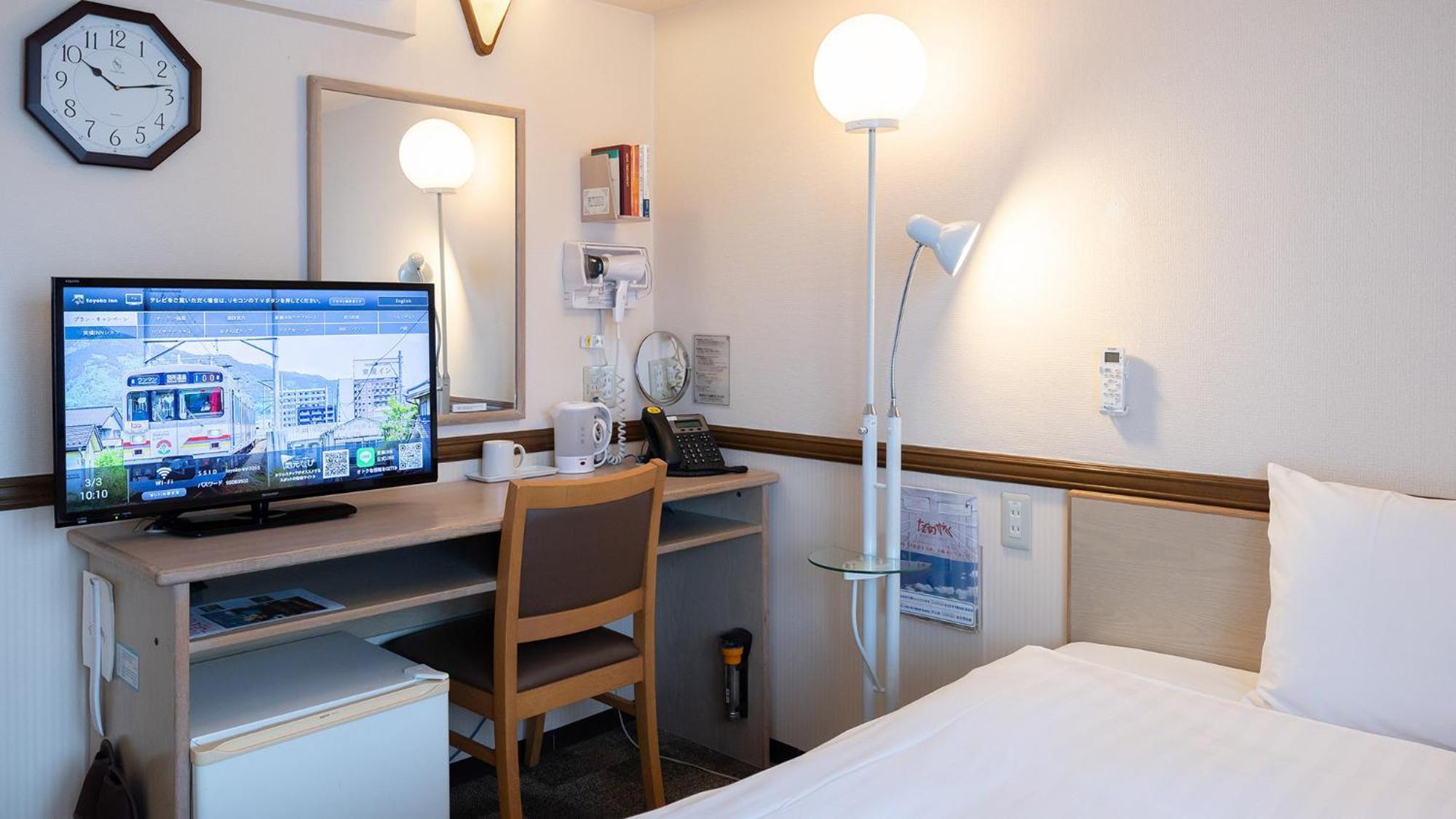 Toyoko Inn Hokkaido Sapporo-eki Nishi-guchi Hokudai Mae Eksteriør billede