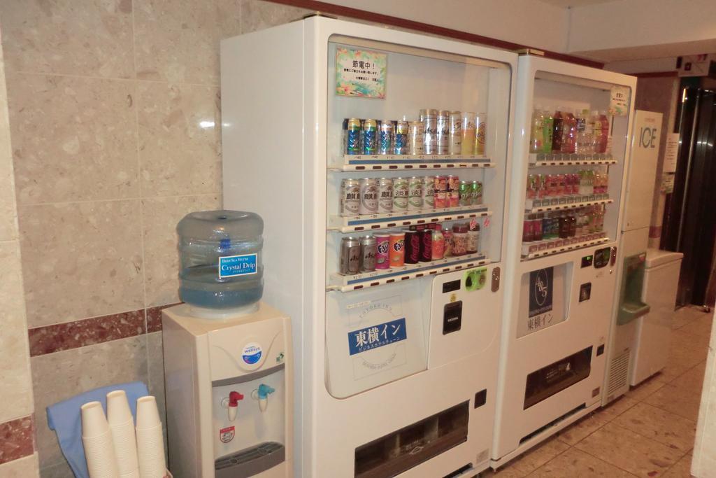 Toyoko Inn Hokkaido Sapporo-eki Nishi-guchi Hokudai Mae Eksteriør billede