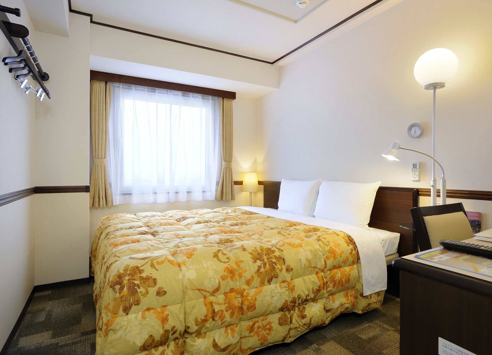 Toyoko Inn Hokkaido Sapporo-eki Nishi-guchi Hokudai Mae Eksteriør billede